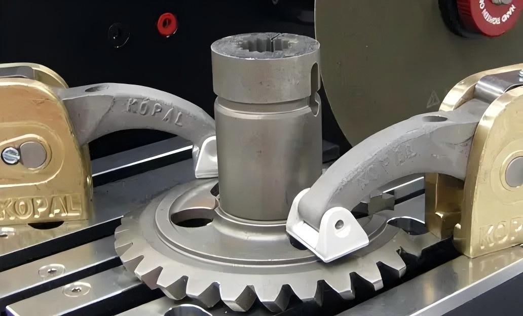 Kopal-Clamps-Large-Gear1.jpg